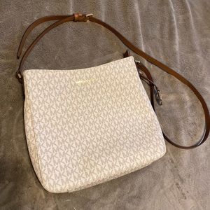 BNWOT Michael Kors crossbody purse vanilla white
